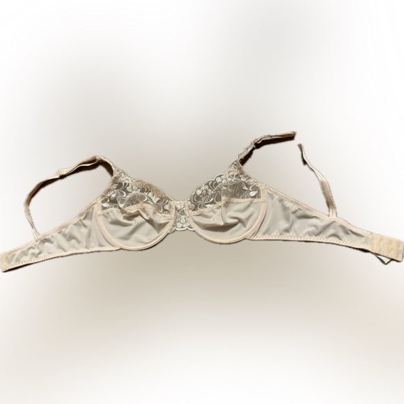 NWOT Vintage Warners lace bra. - Picture 5 of 5